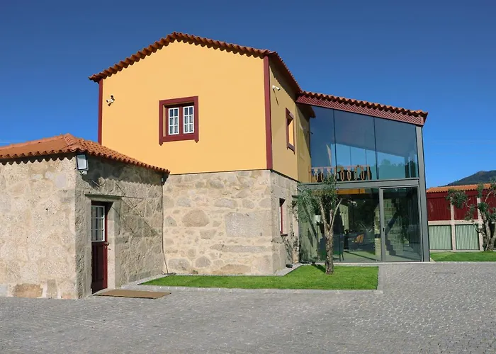 Quinta Areias - Solar Da Pena Farm stay *